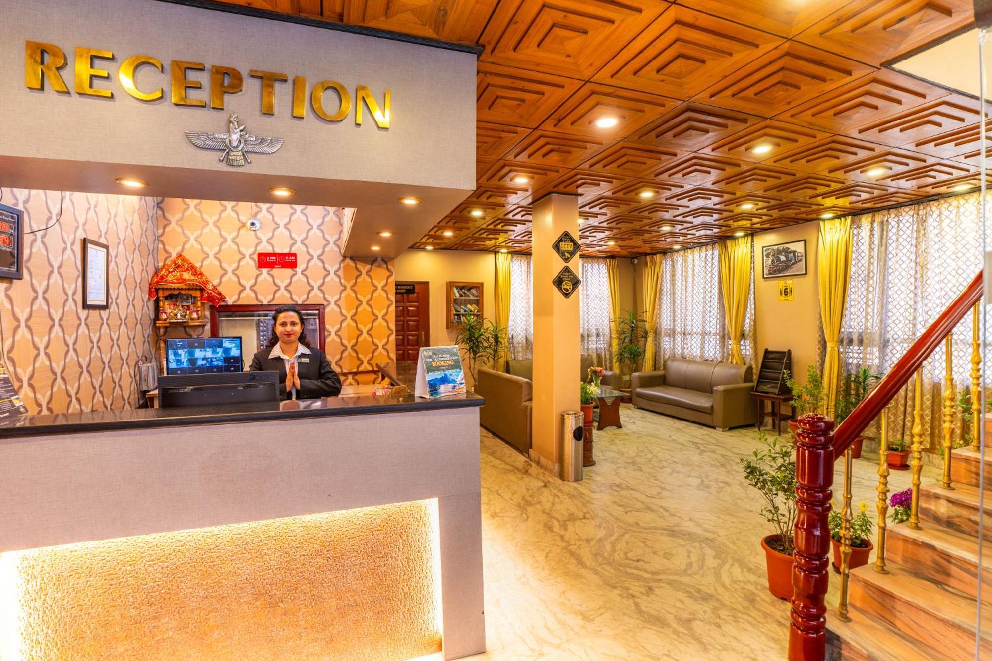 Muscatel Fairmont - 100 Mts From Mall Road ดาร์จีลิง ภายนอก รูปภาพ